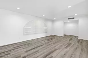 2546 E Geneva Dr, Tempe, AZ 85282 - Photo 6