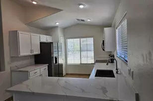 2556 W Tamarisk Ave, Phoenix, AZ 85041 - Photo 12