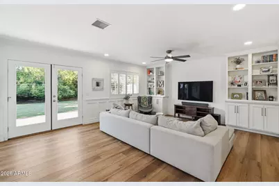 [Address not provided], Phoenix, AZ 85014 - Photo 10