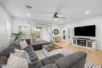 10781 W Saddlehorn Road, Peoria, AZ 85383 - Photo 8