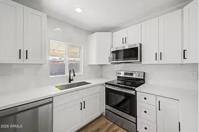 17843 N 35th Avenue, Phoenix, AZ 85053 - Photo 8