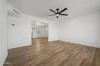 17843 N 35th Avenue, Phoenix, AZ 85053 - Photo 2