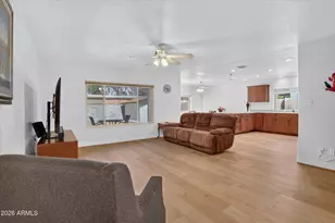 10614 N 65th Ave, Glendale, AZ 85304 - Photo 8