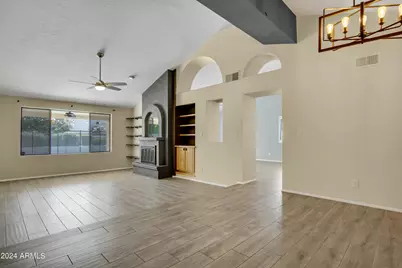 16035 N 10th Street, Phoenix, AZ 85022 - Photo 2