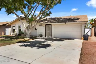 1546 E Flower Cir, Mesa, AZ 85204 - Photo 4