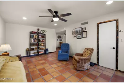 1546 E Flower Circle, Mesa, AZ 85204 - Photo 10
