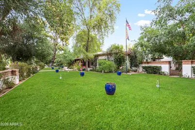 8219 N 74th Place, Scottsdale, AZ 85258 - Photo 24