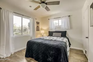 1939 E Solano Dr, Phoenix, AZ 85016 - Photo 12