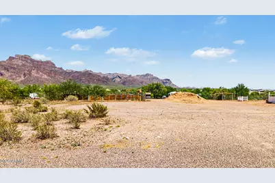 319 S Muleshoe Road #016D, Apache Junction, AZ 85119 - Photo 2