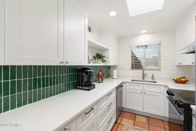 3036 N 32nd Street #303, Phoenix, AZ 85018 - Photo 6