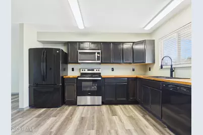 19826 N 34th Drive, Phoenix, AZ 85027 - Photo 6