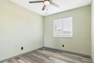 19826 N 34th Dr, Phoenix, AZ 85027 - Photo 14