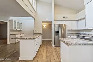 7840 N 7th St, Phoenix, AZ 85020 - Photo 1