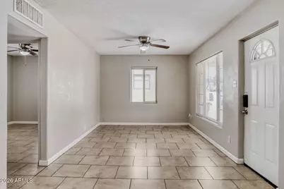 6132 N 35th Drive, Phoenix, AZ 85019 - Photo 6