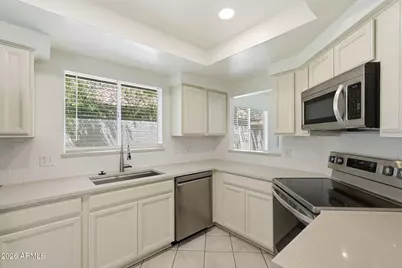 2338 W Orchid Lane, Chandler, AZ 85224 - Photo 2