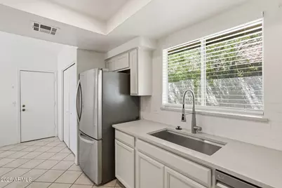 2338 W Orchid Lane, Chandler, AZ 85224 - Photo 6