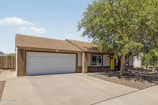 18234 N 56th Ln, Glendale, AZ 85308 - Photo 2
