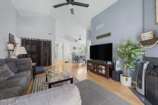 529 E Kristal Way, Phoenix, AZ 85024 - Photo 12