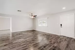 5755 W Sunnyside Dr, Glendale, AZ 85304 - Photo 12