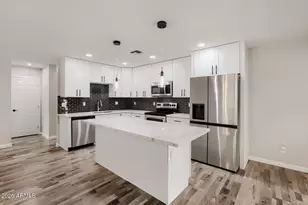 5755 W Sunnyside Dr, Glendale, AZ 85304 - Photo 10
