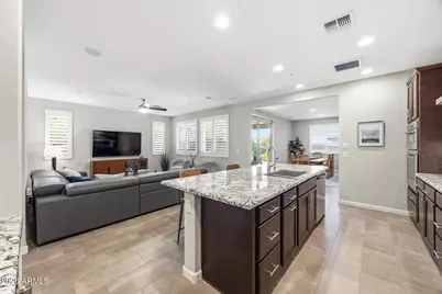 13335 W Milton Drive, Peoria, AZ 85383 - Photo 12