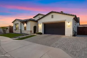 2080 E Aquarius Pl, Chandler, AZ 85249 - Photo 2