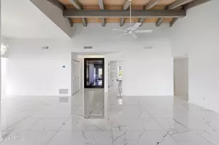 3187 E Berridge Ln, Phoenix, AZ 85016 - Photo 10