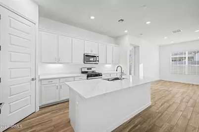1734 E Questa Drive, Phoenix, AZ 85024 - Photo 2