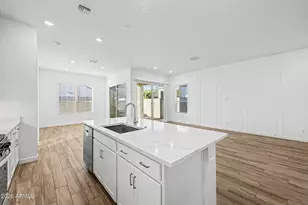 1734 E Questa Dr, Phoenix, AZ 85024 - Photo 10