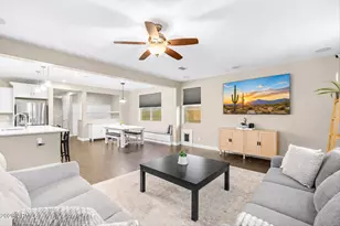 2916 W Brilliant Sky Dr, Phoenix, AZ 85085 - Photo 8