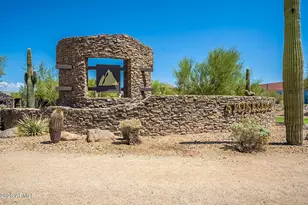 2916 W Brilliant Sky Dr, Phoenix, AZ 85085 - Photo 36