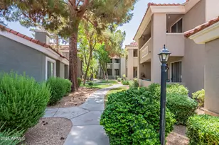 2929 W Yorkshire Dr, Phoenix, AZ 85027 - Photo 38