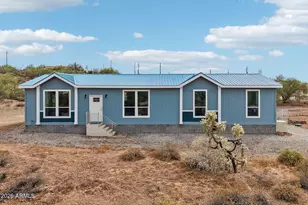 41929 N 3rd St, Phoenix, AZ 85086 - Photo 2