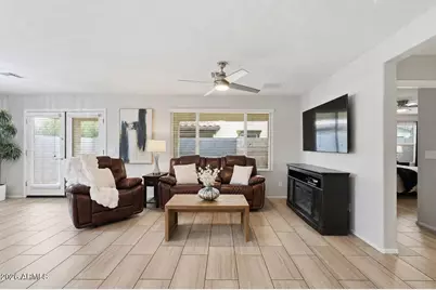 11679 N 165th Lane, Surprise, AZ 85388 - Photo 4
