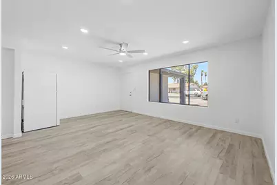 2613 E Michigan Avenue, Phoenix, AZ 85032 - Photo 8
