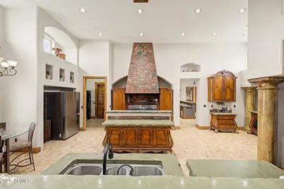 5619 N 83rd Avenue, Glendale, AZ 85303 - Photo 16