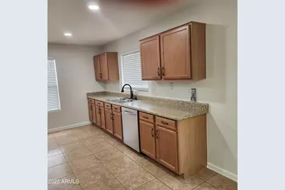 23877 W Wayland Drive, Buckeye, AZ 85326 - Photo 6