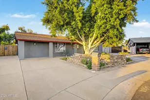 16 E Rice Dr, Tempe, AZ 85283 - Photo 8