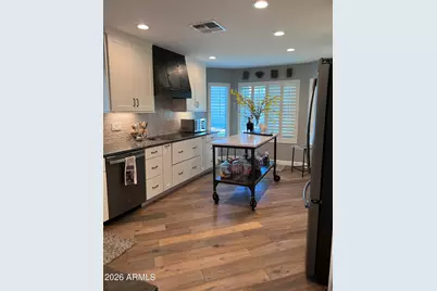 310 W Monte Cristo Avenue, Phoenix, AZ 85023 - Photo 10