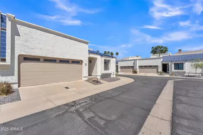 10 W Georgia Avenue #25, Phoenix, AZ 85013 - Photo 1
