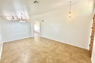 13896 W Wilshire Dr, Goodyear, AZ 85395 - Photo 4