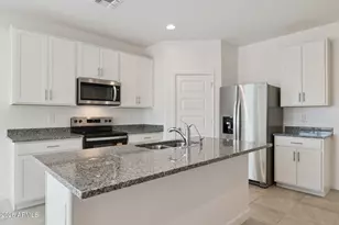 5534 E Darwin Dr, San Tan Valley, AZ 85140 - Photo 2