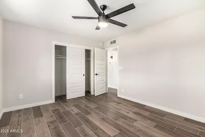 11016 W Sun City Boulevard, Sun City, AZ 85351 - Photo 10