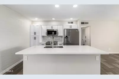 11016 W Sun City Boulevard, Sun City, AZ 85351 - Photo 4