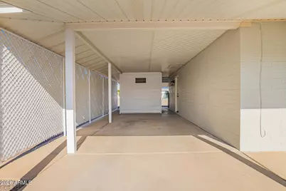11016 W Sun City Boulevard, Sun City, AZ 85351 - Photo 16