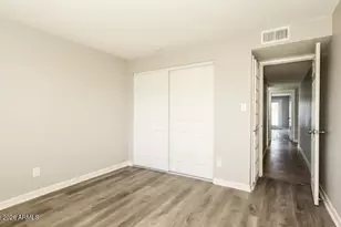 4512 N 81st Dr, Phoenix, AZ 85033 - Photo 6
