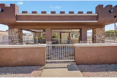 801 E Broadway Road, Mesa, AZ 85204 - Photo 2