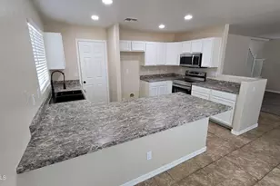 11443 W McCaslin Rose Ln, Surprise, AZ 85378 - Photo 2