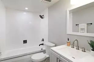 7910 E Camelback Rd, Scottsdale, AZ 85251 - Photo 8
