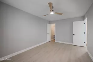 10407 N 10th Pl, Phoenix, AZ 85020 - Photo 16